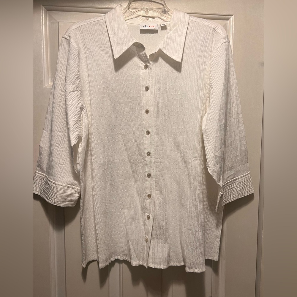 D & Co - White Button-Up Shirt